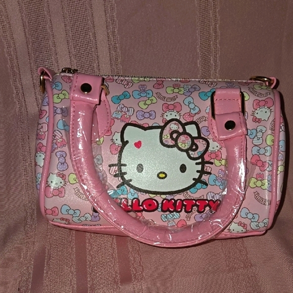 Hello Kitty Pink Handbag - Picture 10 of 10